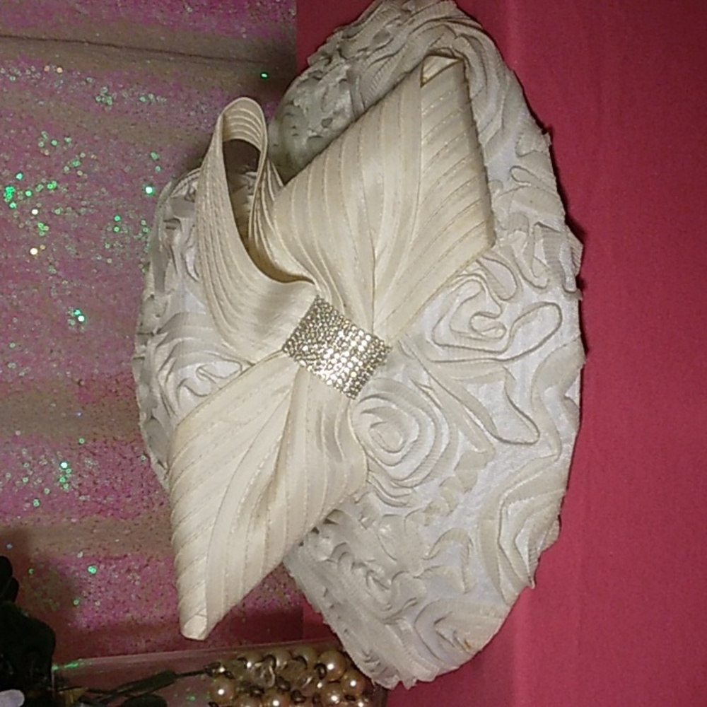 Formal White Hat with Bow